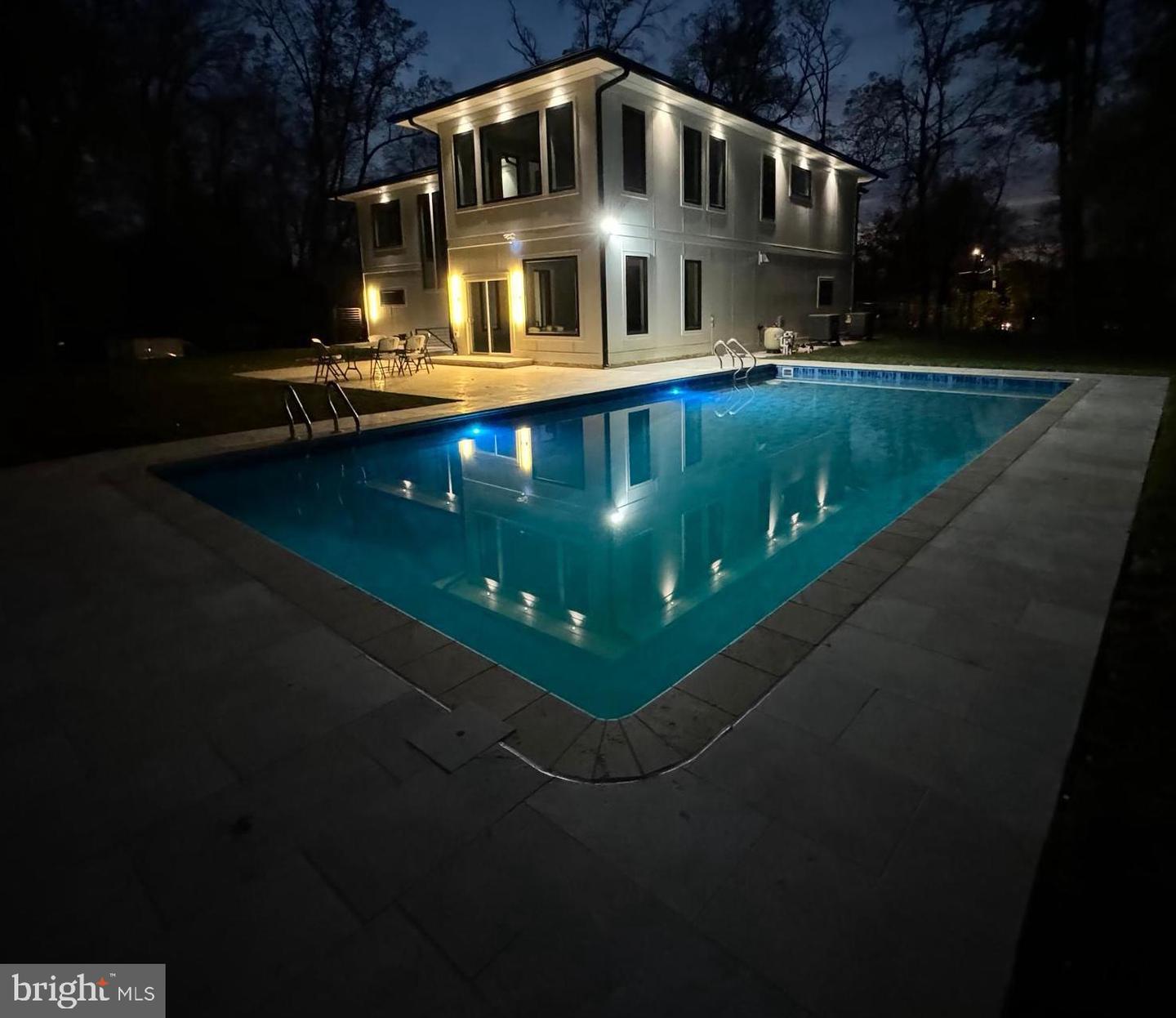 5005 RAVENSWORTH RD, ANNANDALE, Virginia 22003, 5 Bedrooms Bedrooms, ,5 BathroomsBathrooms,Residential,For sale,5005 RAVENSWORTH RD,VAFX2207636 MLS # VAFX2207636