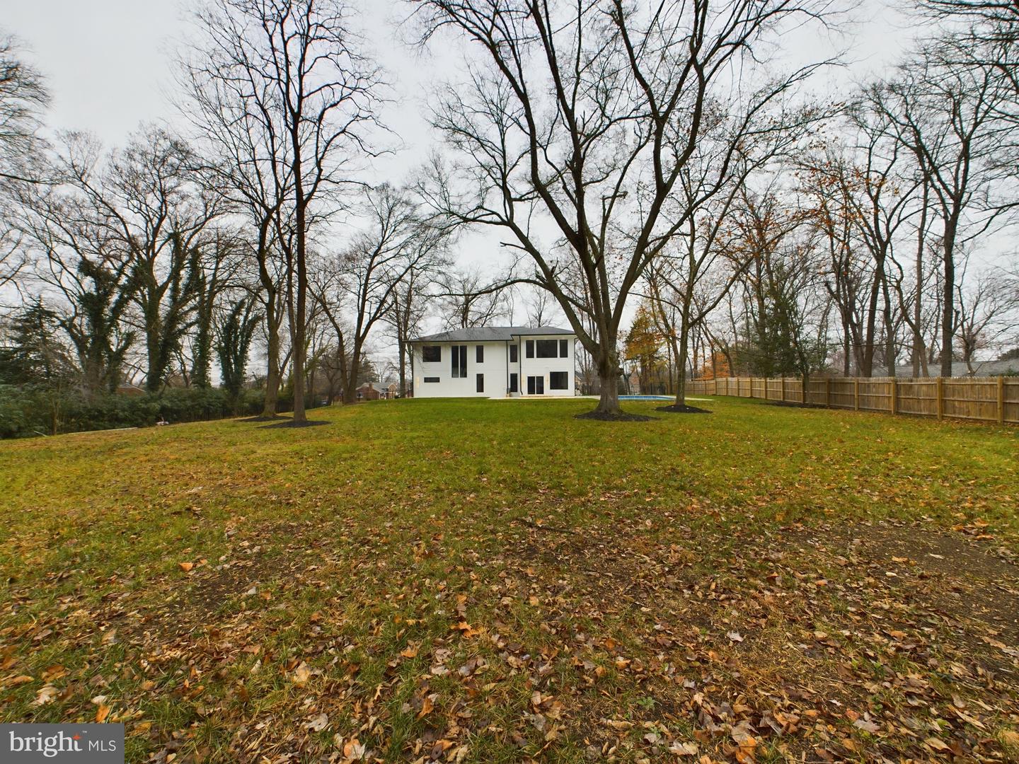 5005 RAVENSWORTH RD, ANNANDALE, Virginia 22003, 5 Bedrooms Bedrooms, ,5 BathroomsBathrooms,Residential,For sale,5005 RAVENSWORTH RD,VAFX2207636 MLS # VAFX2207636
