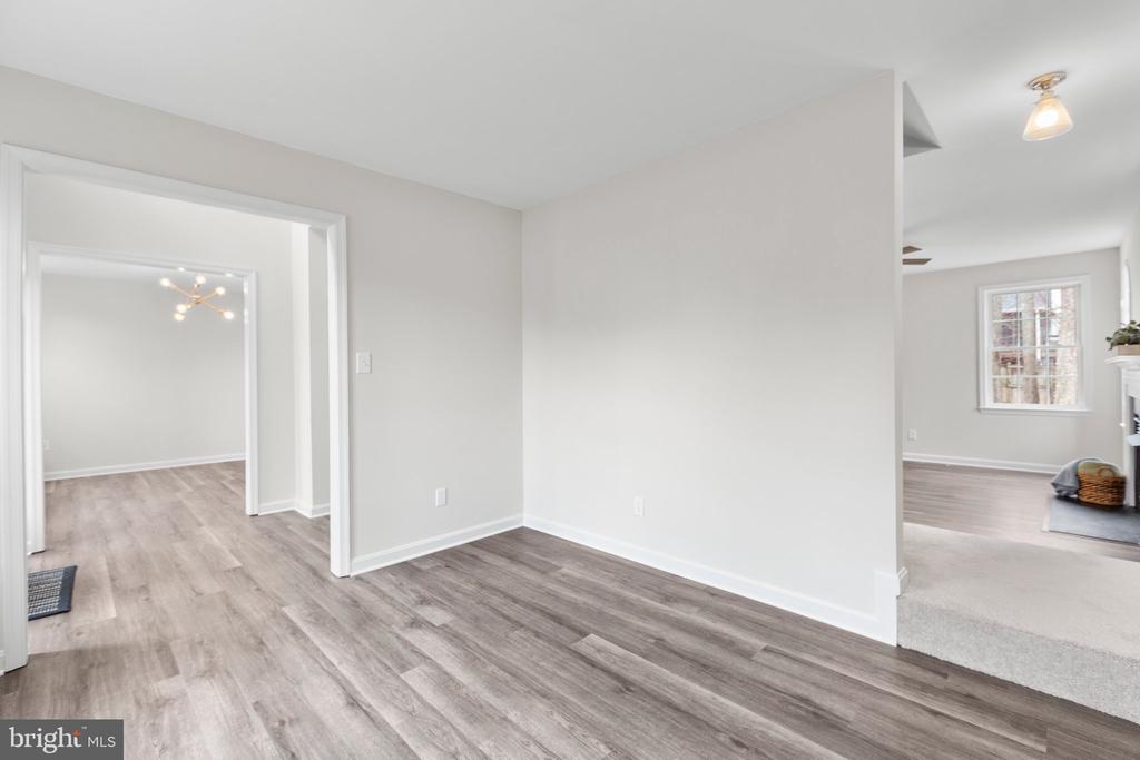 10817 CHANCELLORSVILLE DR, SPOTSYLVANIA, Virginia 22553, 4 Bedrooms Bedrooms, ,2 BathroomsBathrooms,Residential,10817 CHANCELLORSVILLE DR,VASP2031448 MLS # VASP2031448