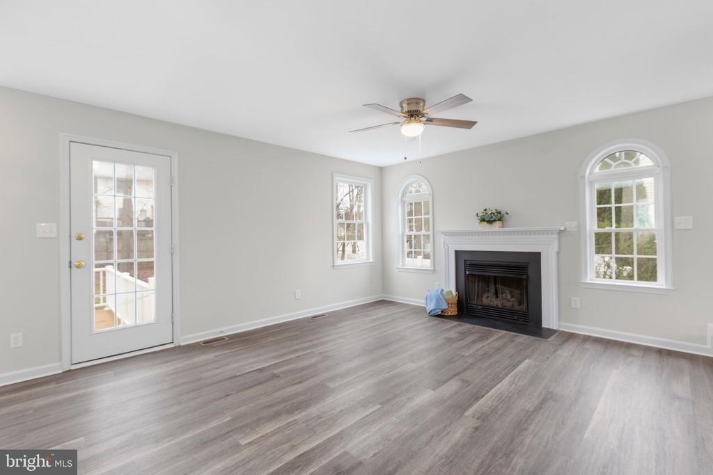 10817 CHANCELLORSVILLE DR, SPOTSYLVANIA, Virginia 22553, 4 Bedrooms Bedrooms, ,2 BathroomsBathrooms,Residential,10817 CHANCELLORSVILLE DR,VASP2031448 MLS # VASP2031448