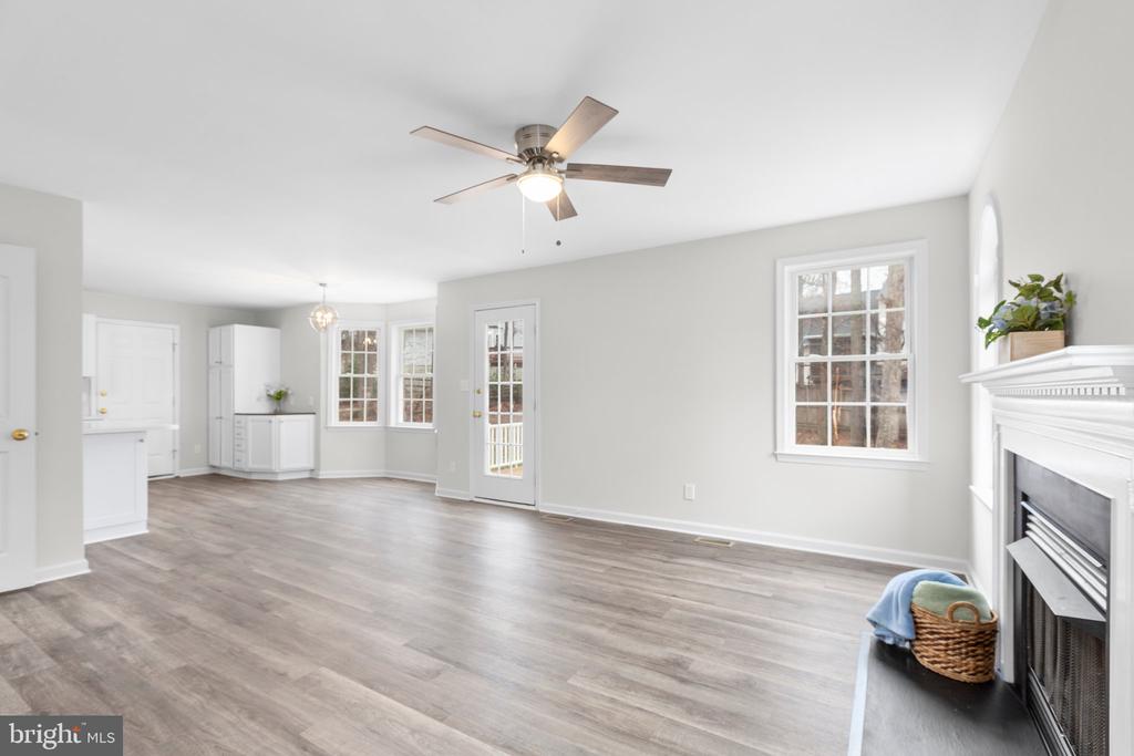 10817 CHANCELLORSVILLE DR, SPOTSYLVANIA, Virginia 22553, 4 Bedrooms Bedrooms, ,2 BathroomsBathrooms,Residential,10817 CHANCELLORSVILLE DR,VASP2031448 MLS # VASP2031448