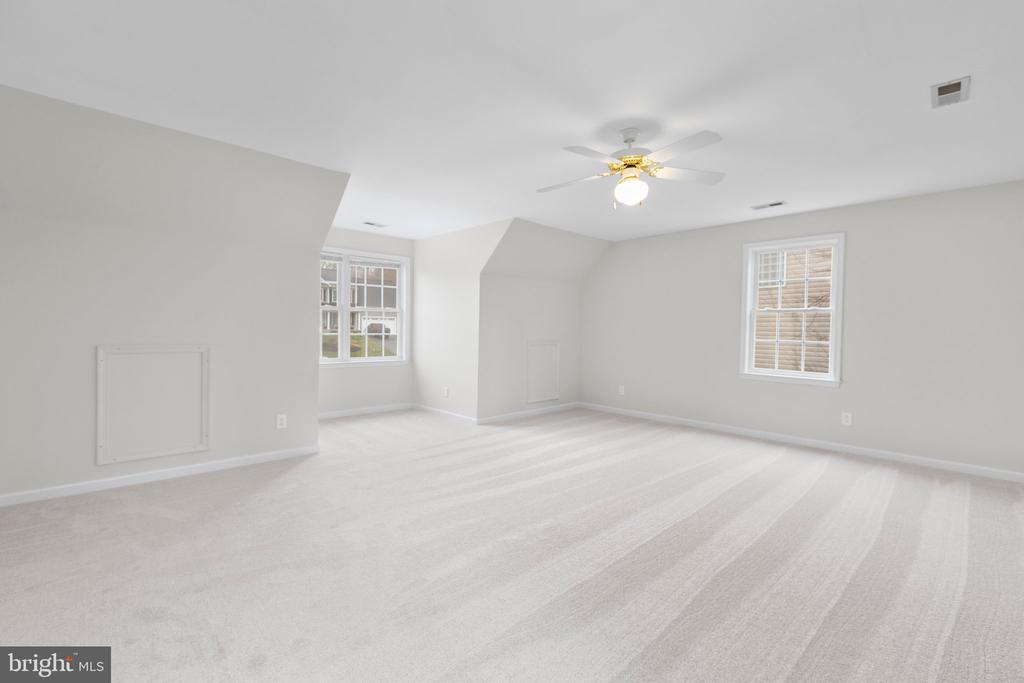 10817 CHANCELLORSVILLE DR, SPOTSYLVANIA, Virginia 22553, 4 Bedrooms Bedrooms, ,2 BathroomsBathrooms,Residential,10817 CHANCELLORSVILLE DR,VASP2031448 MLS # VASP2031448