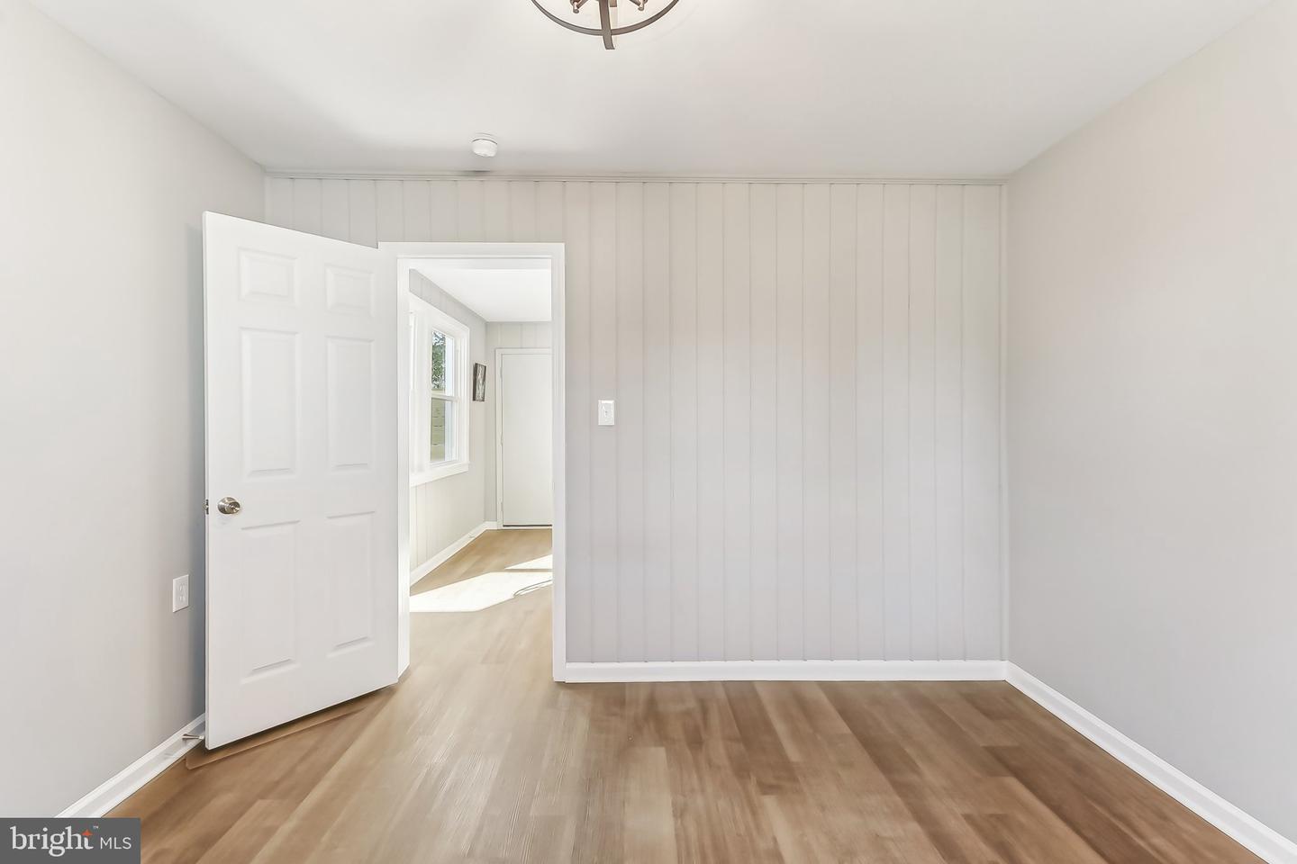 3141 CHEPSTOW LN, FALLS CHURCH, Virginia 22042, 3 Bedrooms Bedrooms, 6 Rooms Rooms,2 BathroomsBathrooms,Residential,For sale,3141 CHEPSTOW LN,VAFX2223650 MLS # VAFX2223650