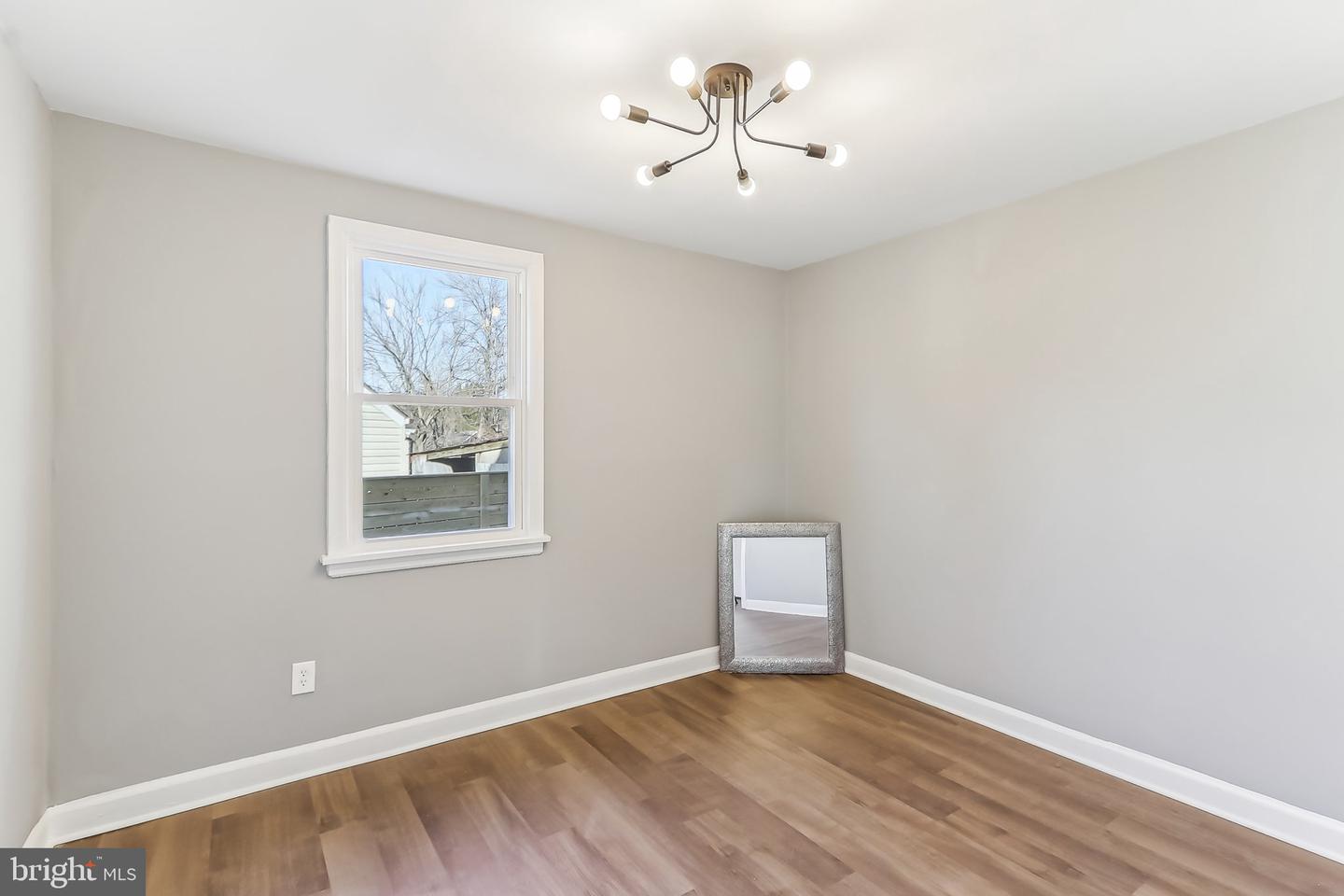 3141 CHEPSTOW LN, FALLS CHURCH, Virginia 22042, 3 Bedrooms Bedrooms, 6 Rooms Rooms,2 BathroomsBathrooms,Residential,For sale,3141 CHEPSTOW LN,VAFX2223650 MLS # VAFX2223650