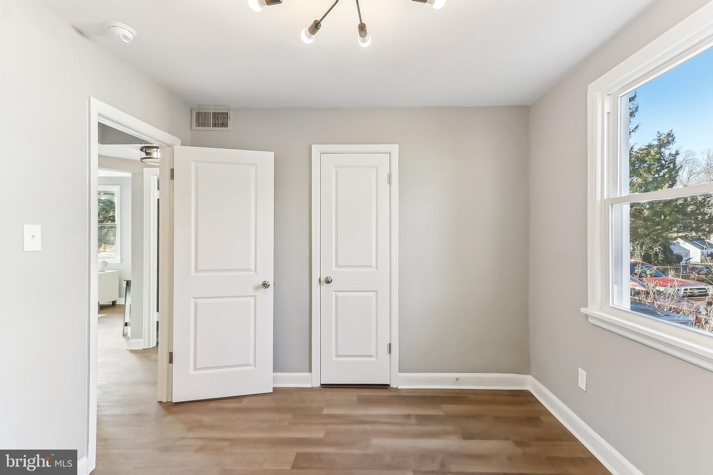 3141 CHEPSTOW LN, FALLS CHURCH, Virginia 22042, 3 Bedrooms Bedrooms, 6 Rooms Rooms,2 BathroomsBathrooms,Residential,For sale,3141 CHEPSTOW LN,VAFX2223650 MLS # VAFX2223650