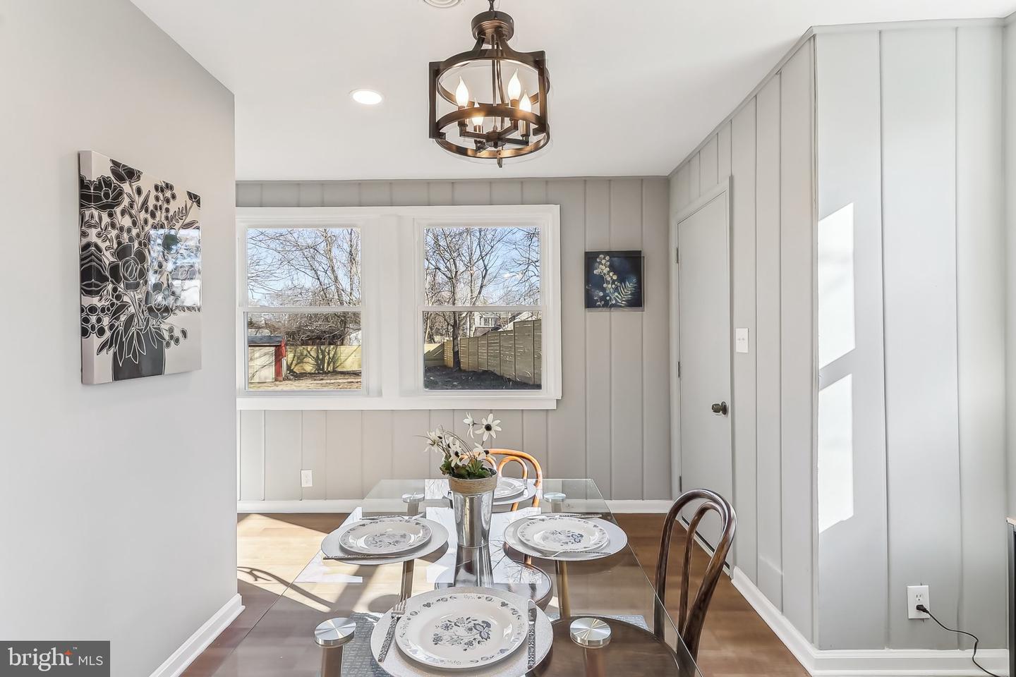 3141 CHEPSTOW LN, FALLS CHURCH, Virginia 22042, 3 Bedrooms Bedrooms, 6 Rooms Rooms,2 BathroomsBathrooms,Residential,For sale,3141 CHEPSTOW LN,VAFX2223650 MLS # VAFX2223650