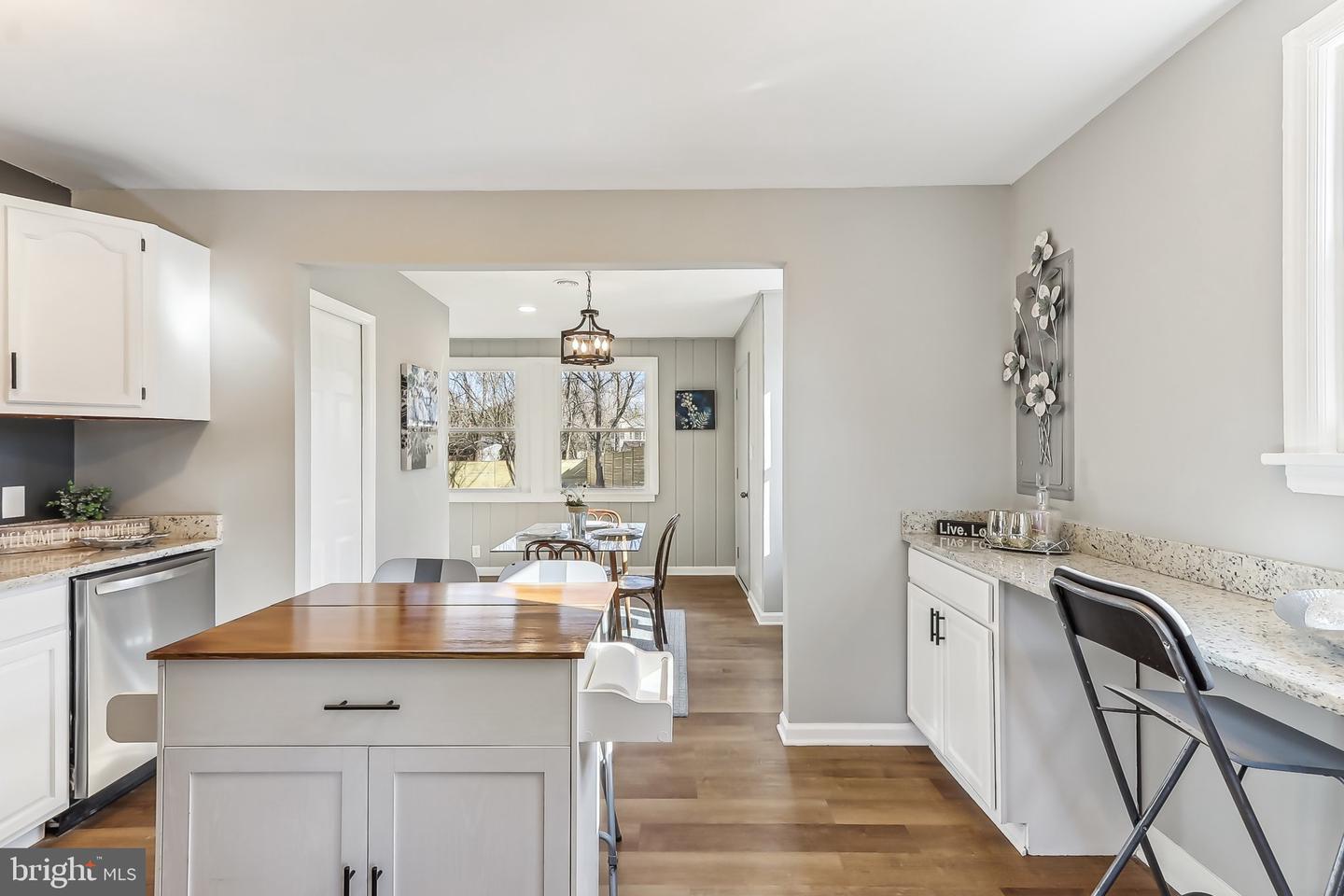 3141 CHEPSTOW LN, FALLS CHURCH, Virginia 22042, 3 Bedrooms Bedrooms, 6 Rooms Rooms,2 BathroomsBathrooms,Residential,For sale,3141 CHEPSTOW LN,VAFX2223650 MLS # VAFX2223650