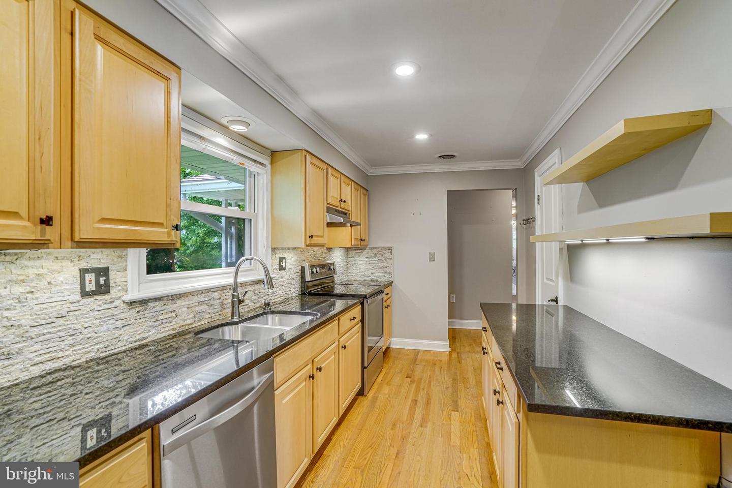 5615 GLENWOOD DR, ALEXANDRIA, Virginia 22310, 3 Bedrooms Bedrooms, ,2 BathroomsBathrooms,Residential,For sale,5615 GLENWOOD DR,VAFX2228736 MLS # VAFX2228736