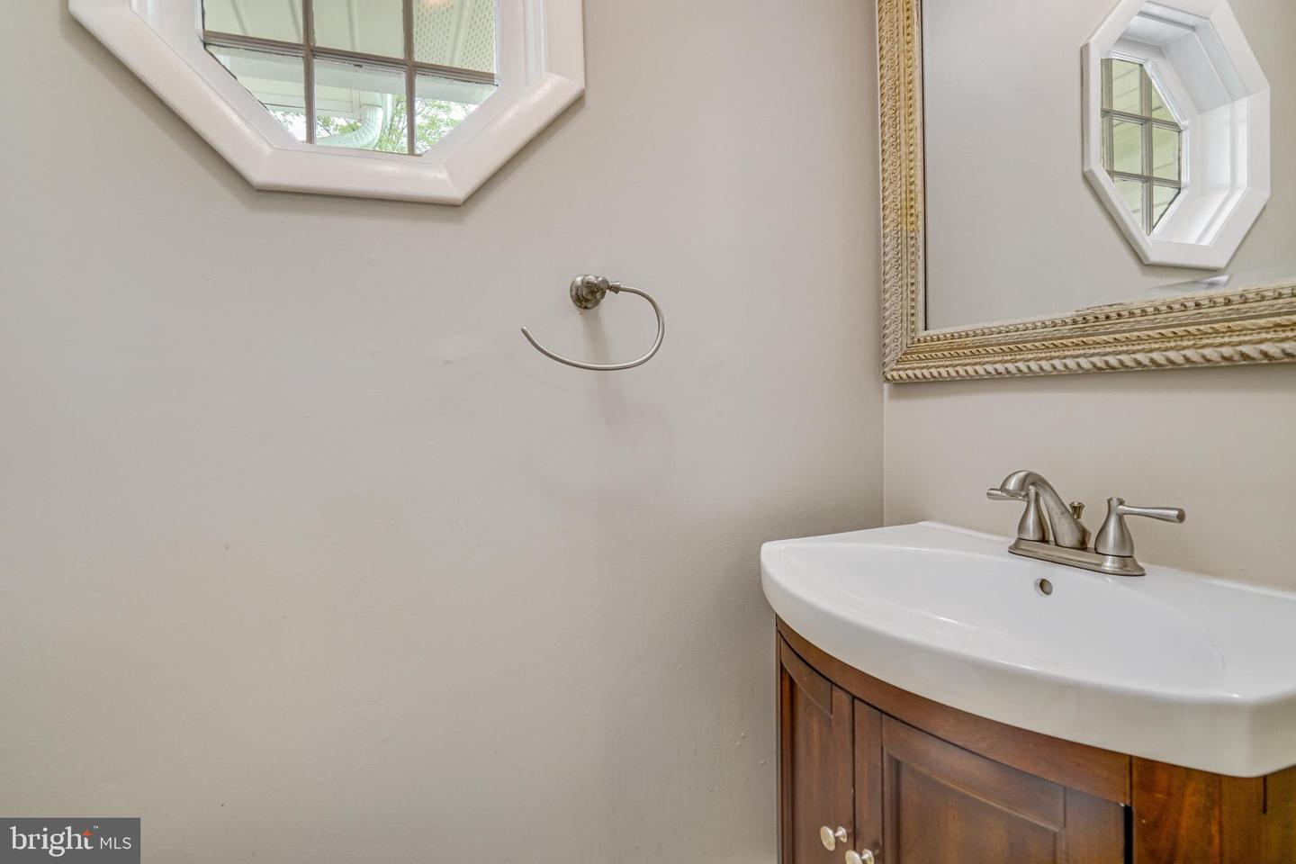 5615 GLENWOOD DR, ALEXANDRIA, Virginia 22310, 3 Bedrooms Bedrooms, ,2 BathroomsBathrooms,Residential,For sale,5615 GLENWOOD DR,VAFX2228736 MLS # VAFX2228736