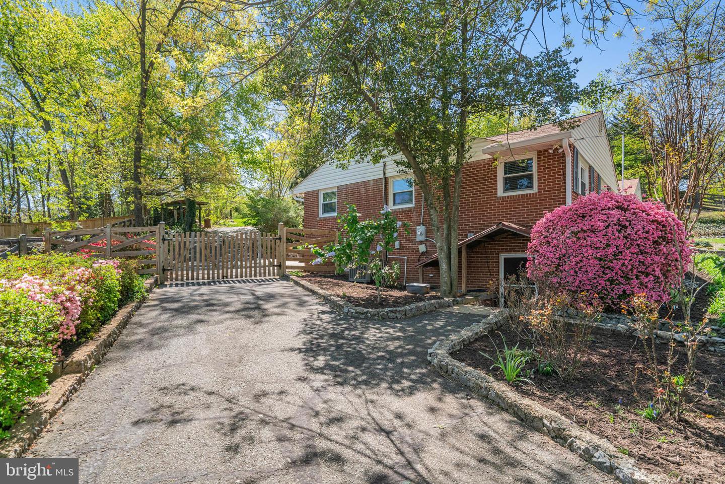 5615 GLENWOOD DR, ALEXANDRIA, Virginia 22310, 3 Bedrooms Bedrooms, ,2 BathroomsBathrooms,Residential,For sale,5615 GLENWOOD DR,VAFX2228736 MLS # VAFX2228736