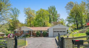 5615 GLENWOOD DR, ALEXANDRIA, Virginia 22310, 3 Bedrooms Bedrooms, ,2 BathroomsBathrooms,Residential,For sale,5615 GLENWOOD DR,VAFX2228736 MLS # VAFX2228736