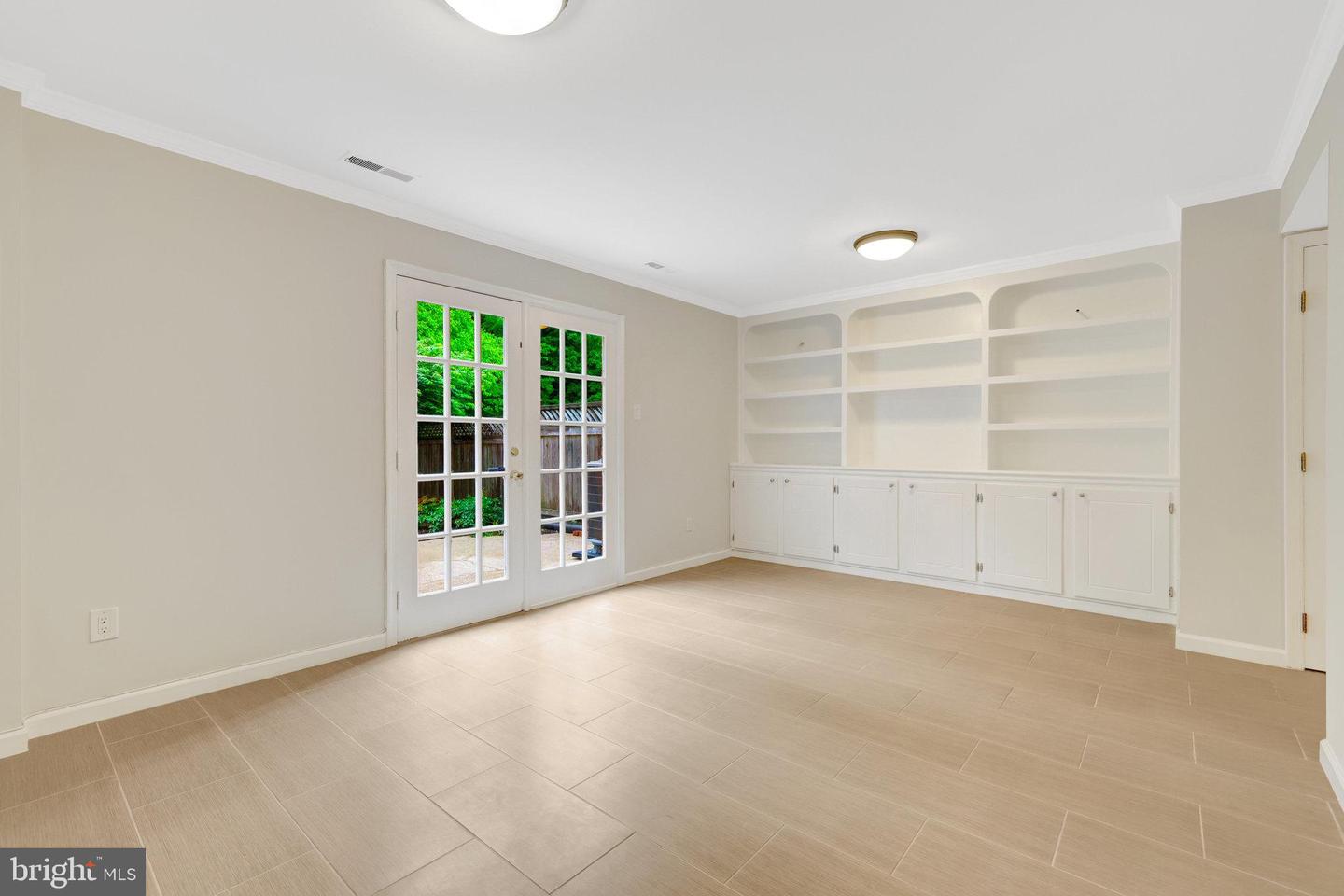 7019 ALICENT PL, MCLEAN, Virginia 22101, 3 Bedrooms Bedrooms, ,2 BathroomsBathrooms,Residential,For sale,7019 ALICENT PL,VAFX2228510 MLS # VAFX2228510
