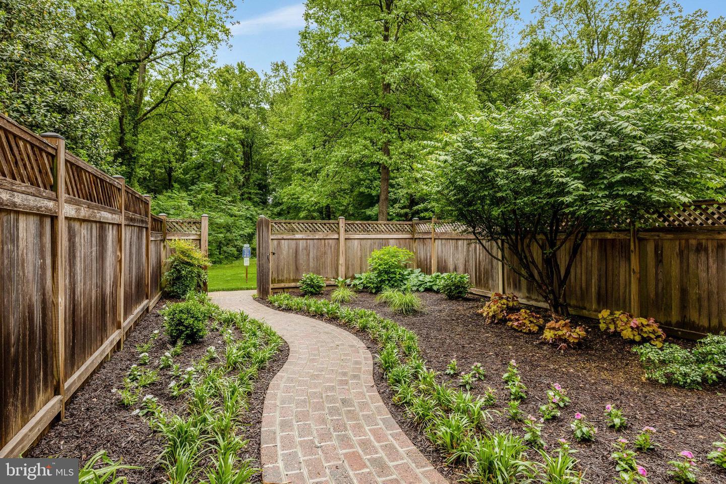 7019 ALICENT PL, MCLEAN, Virginia 22101, 3 Bedrooms Bedrooms, ,2 BathroomsBathrooms,Residential,For sale,7019 ALICENT PL,VAFX2228510 MLS # VAFX2228510