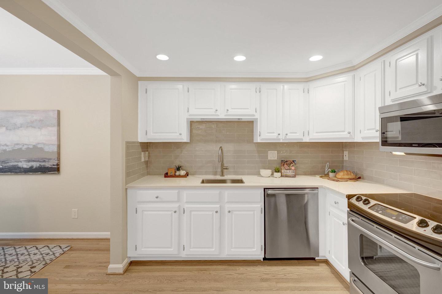 7019 ALICENT PL, MCLEAN, Virginia 22101, 3 Bedrooms Bedrooms, ,2 BathroomsBathrooms,Residential,For sale,7019 ALICENT PL,VAFX2228510 MLS # VAFX2228510