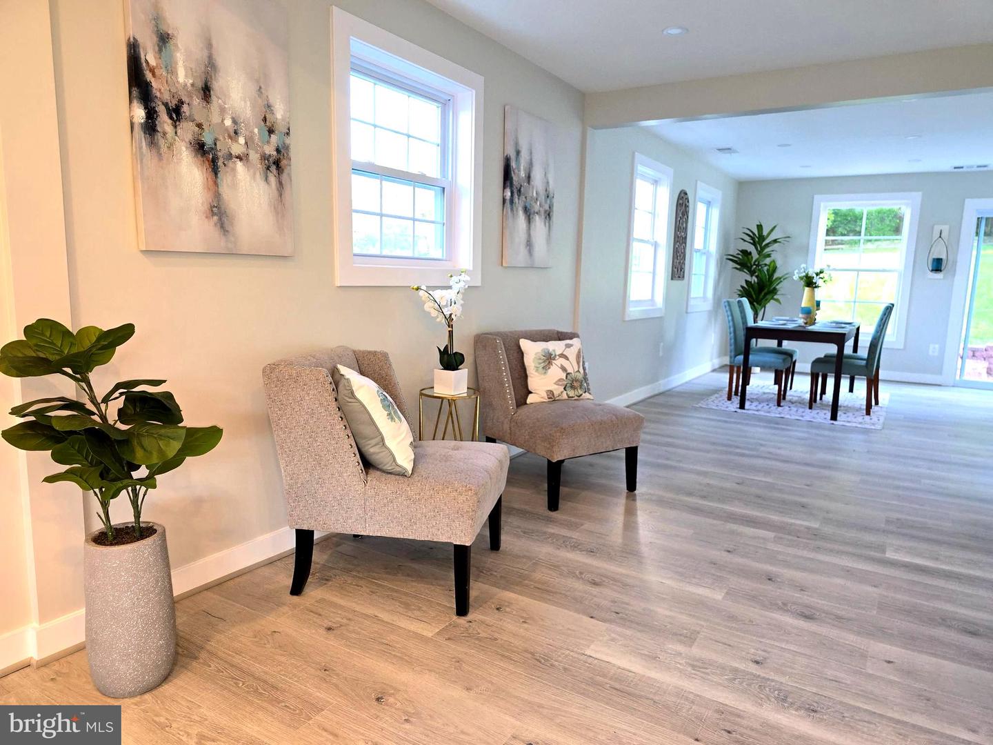 6065 MUNSON HILL RD, FALLS CHURCH, Virginia 22044, 4 Bedrooms Bedrooms, ,2 BathroomsBathrooms,Residential,For sale,6065 MUNSON HILL RD,VAFX2228872 MLS # VAFX2228872