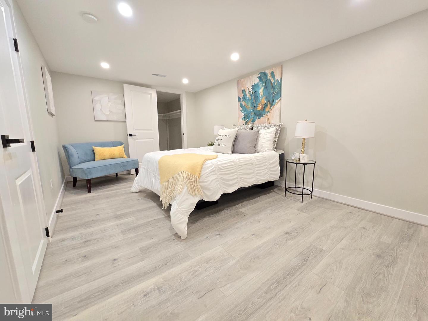 6065 MUNSON HILL RD, FALLS CHURCH, Virginia 22044, 4 Bedrooms Bedrooms, ,2 BathroomsBathrooms,Residential,For sale,6065 MUNSON HILL RD,VAFX2228872 MLS # VAFX2228872