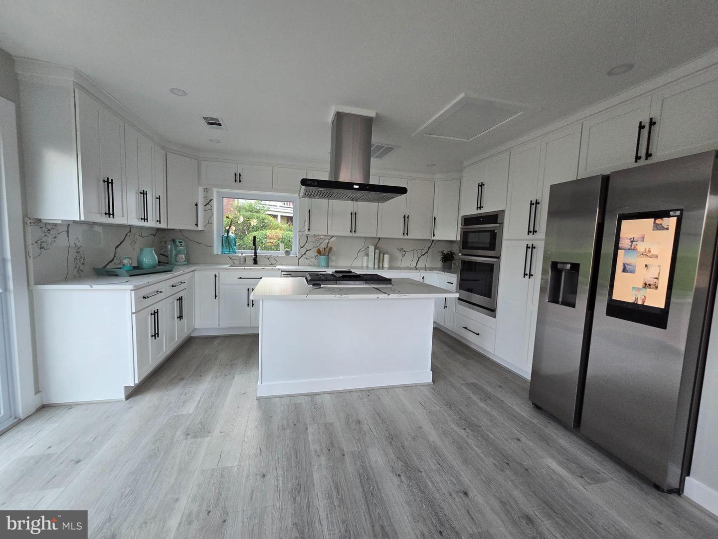 6065 MUNSON HILL RD, FALLS CHURCH, Virginia 22044, 4 Bedrooms Bedrooms, ,2 BathroomsBathrooms,Residential,For sale,6065 MUNSON HILL RD,VAFX2228872 MLS # VAFX2228872