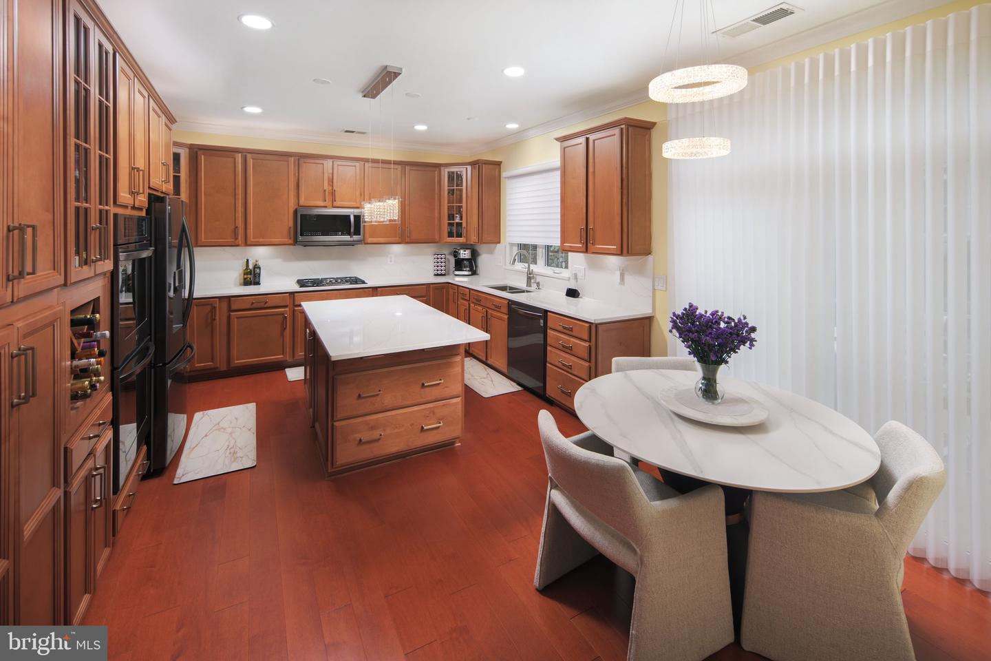 44390 CEDAR HEIGHTS DR, ASHBURN, Virginia 20147, 3 Bedrooms Bedrooms, ,3 BathroomsBathrooms,Residential,For sale,44390 CEDAR HEIGHTS DR,VALO2090746 MLS # VALO2090746