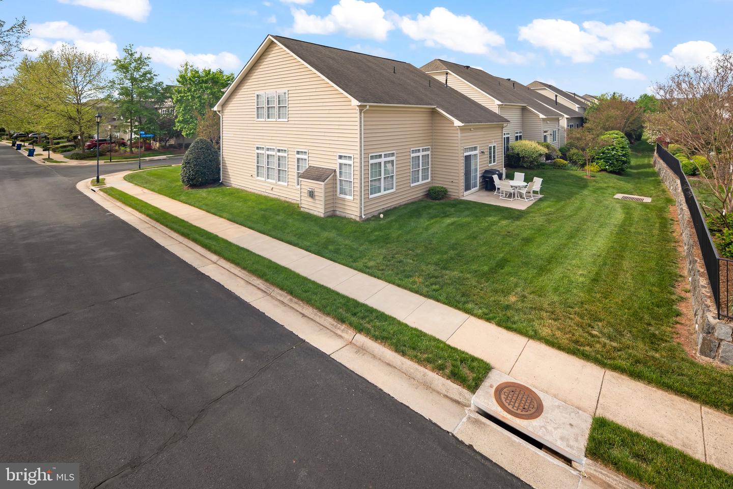 44390 CEDAR HEIGHTS DR, ASHBURN, Virginia 20147, 3 Bedrooms Bedrooms, ,3 BathroomsBathrooms,Residential,For sale,44390 CEDAR HEIGHTS DR,VALO2090746 MLS # VALO2090746