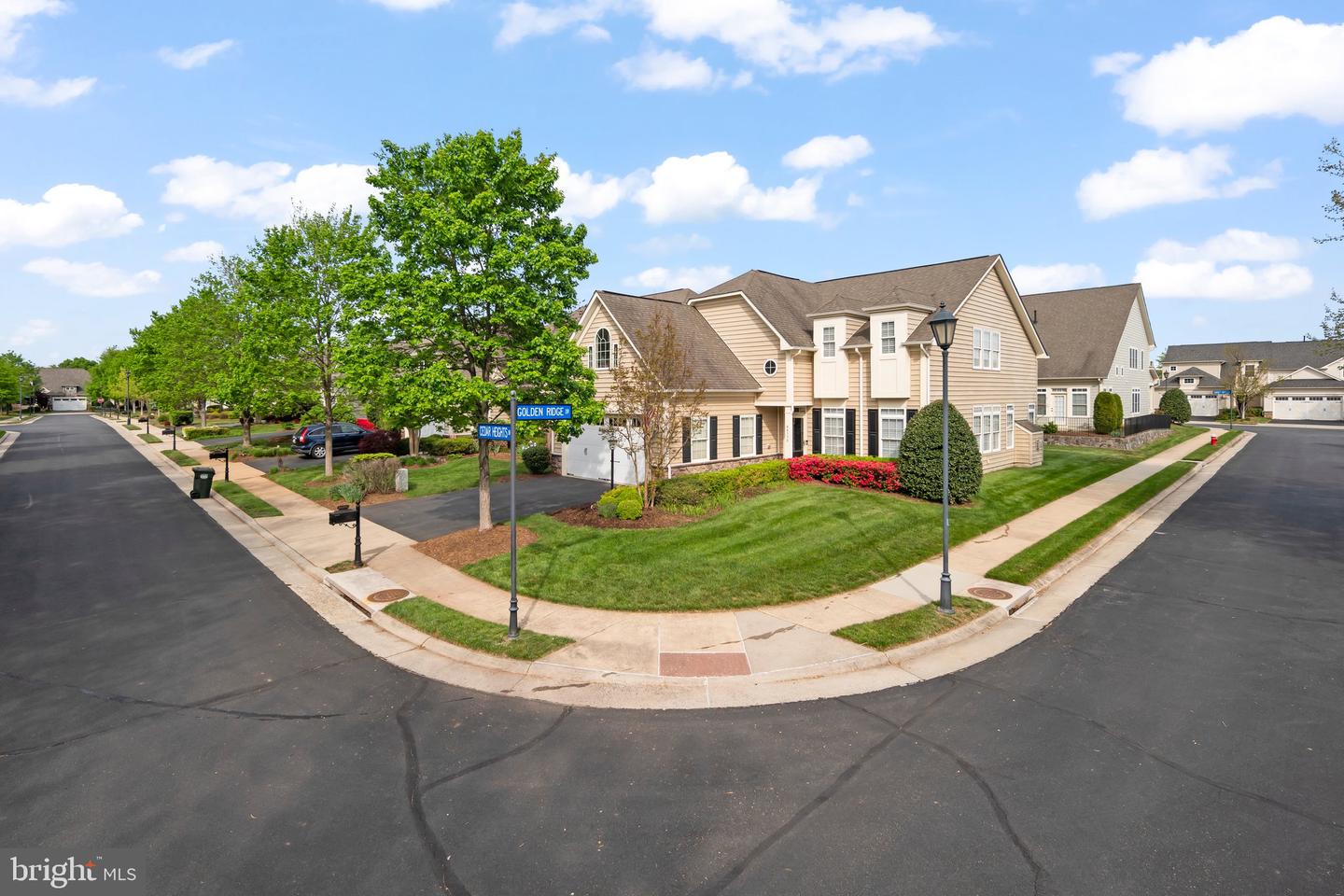 44390 CEDAR HEIGHTS DR, ASHBURN, Virginia 20147, 3 Bedrooms Bedrooms, ,3 BathroomsBathrooms,Residential,For sale,44390 CEDAR HEIGHTS DR,VALO2090746 MLS # VALO2090746