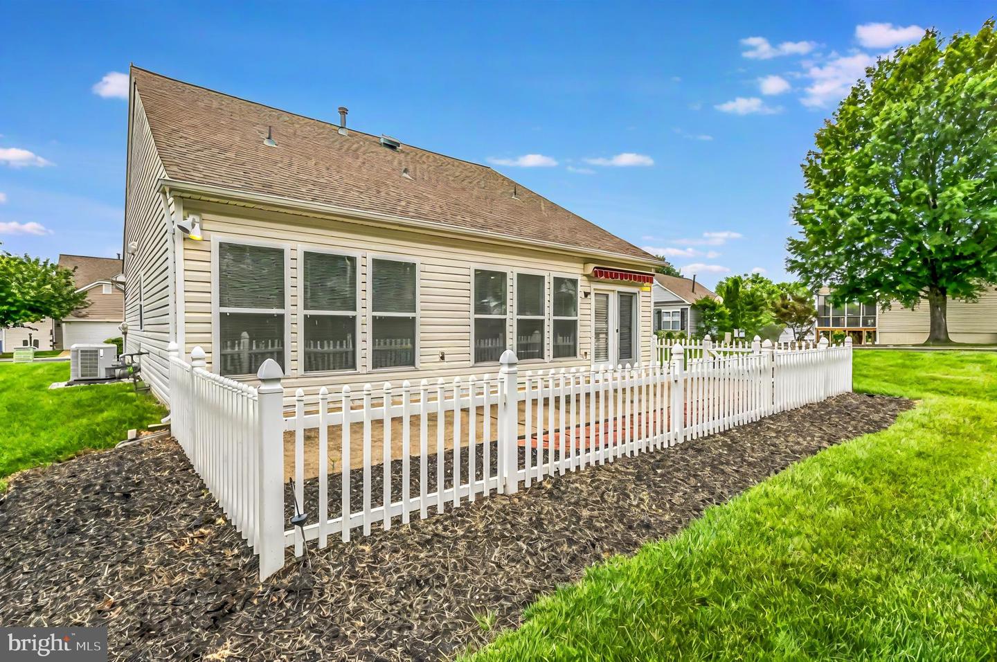 1 ASHLAND CIR, FREDERICKSBURG, Virginia 22406, 2 Bedrooms Bedrooms, ,2 BathroomsBathrooms,Residential,For sale,1 ASHLAND CIR,VAST2037104 MLS # VAST2037104