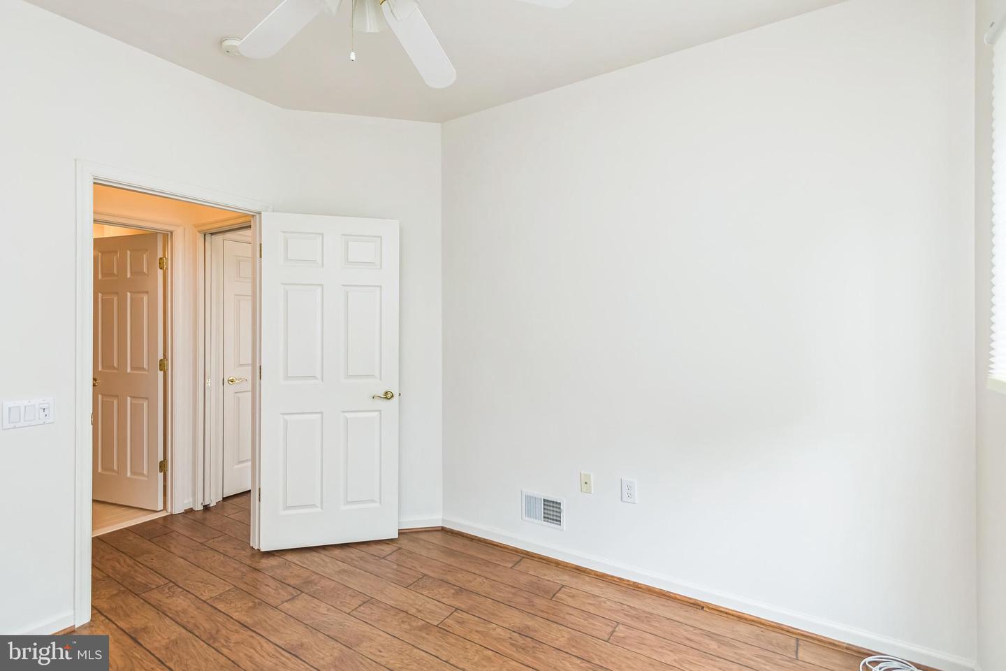 1 ASHLAND CIR, FREDERICKSBURG, Virginia 22406, 2 Bedrooms Bedrooms, ,2 BathroomsBathrooms,Residential,For sale,1 ASHLAND CIR,VAST2037104 MLS # VAST2037104