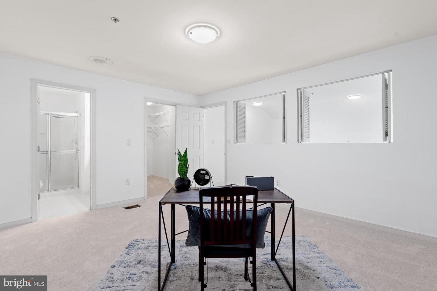 1625 INTERNATIONAL DR #402, MCLEAN, Virginia 22102, 2 Bedrooms Bedrooms, ,2 BathroomsBathrooms,Residential,For sale,1625 INTERNATIONAL DR #402,VAFX2229918 MLS # VAFX2229918