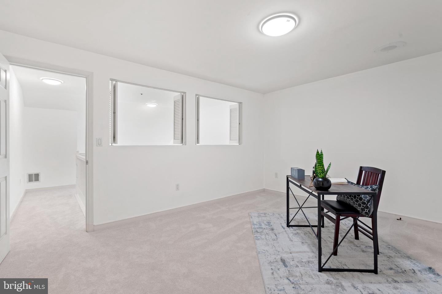 1625 INTERNATIONAL DR #402, MCLEAN, Virginia 22102, 2 Bedrooms Bedrooms, ,2 BathroomsBathrooms,Residential,For sale,1625 INTERNATIONAL DR #402,VAFX2229918 MLS # VAFX2229918