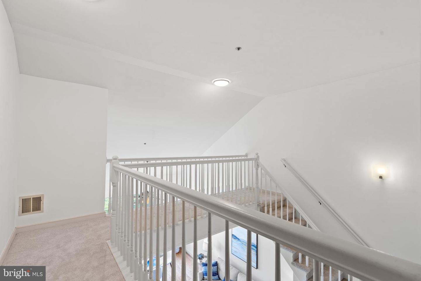 1625 INTERNATIONAL DR #402, MCLEAN, Virginia 22102, 2 Bedrooms Bedrooms, ,2 BathroomsBathrooms,Residential,For sale,1625 INTERNATIONAL DR #402,VAFX2229918 MLS # VAFX2229918
