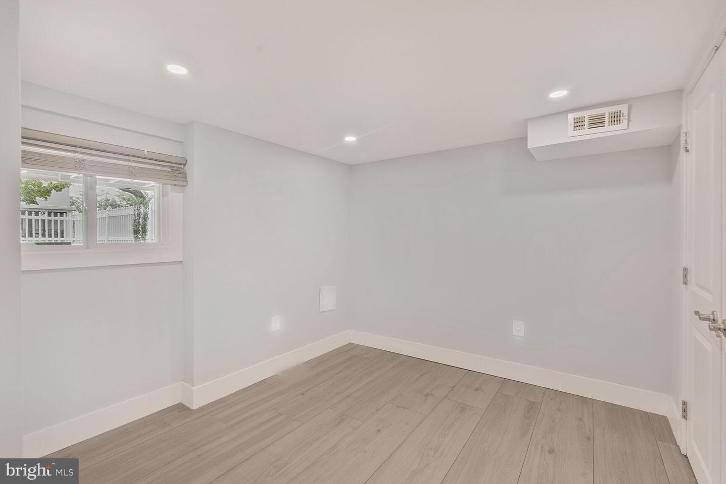 4931 4TH ST NW, WASHINGTON, District Of Columbia 20011, 5 Bedrooms Bedrooms, ,3 BathroomsBathrooms,Residential,For sale,4931 4TH ST NW,DCDC2192150 MLS # DCDC2192150