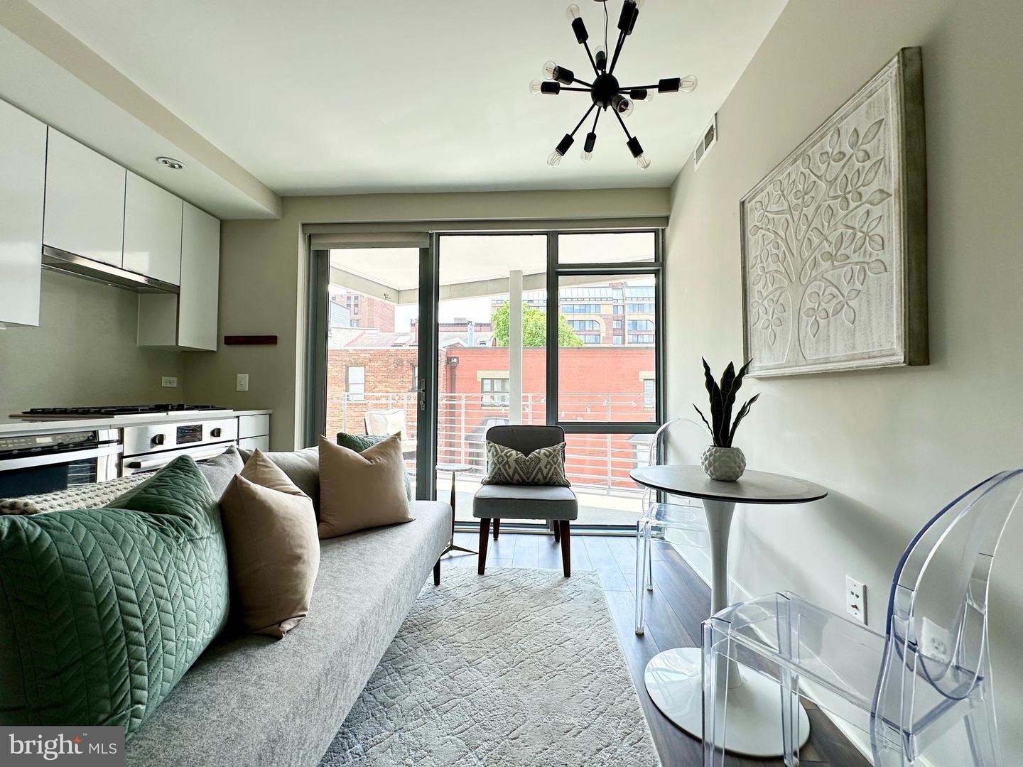 1311 13TH ST NW #308, WASHINGTON, District Of Columbia 20005, 1 Bedroom Bedrooms, ,1 BathroomBathrooms,Residential,For sale,1311 13TH ST NW #308,DCDC2192186 MLS # DCDC2192186