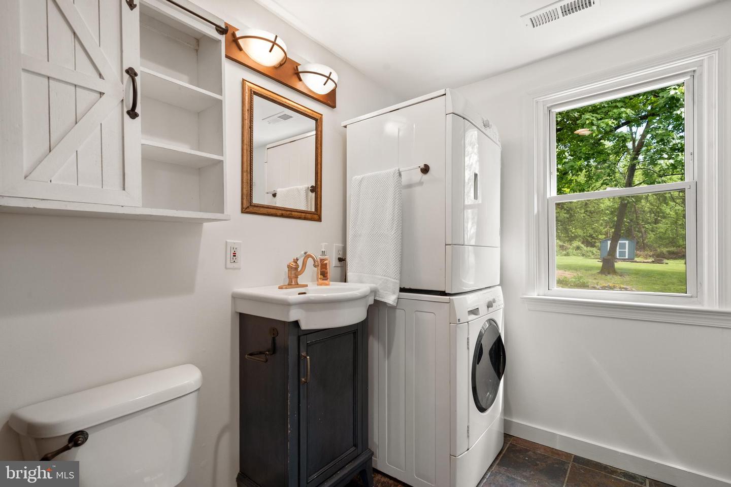 39223 E COLONIAL HWY E, HAMILTON, Virginia 20158, 2 Bedrooms Bedrooms, ,1 BathroomBathrooms,Residential,For sale,39223 E COLONIAL HWY E,VALO2092188 MLS # VALO2092188