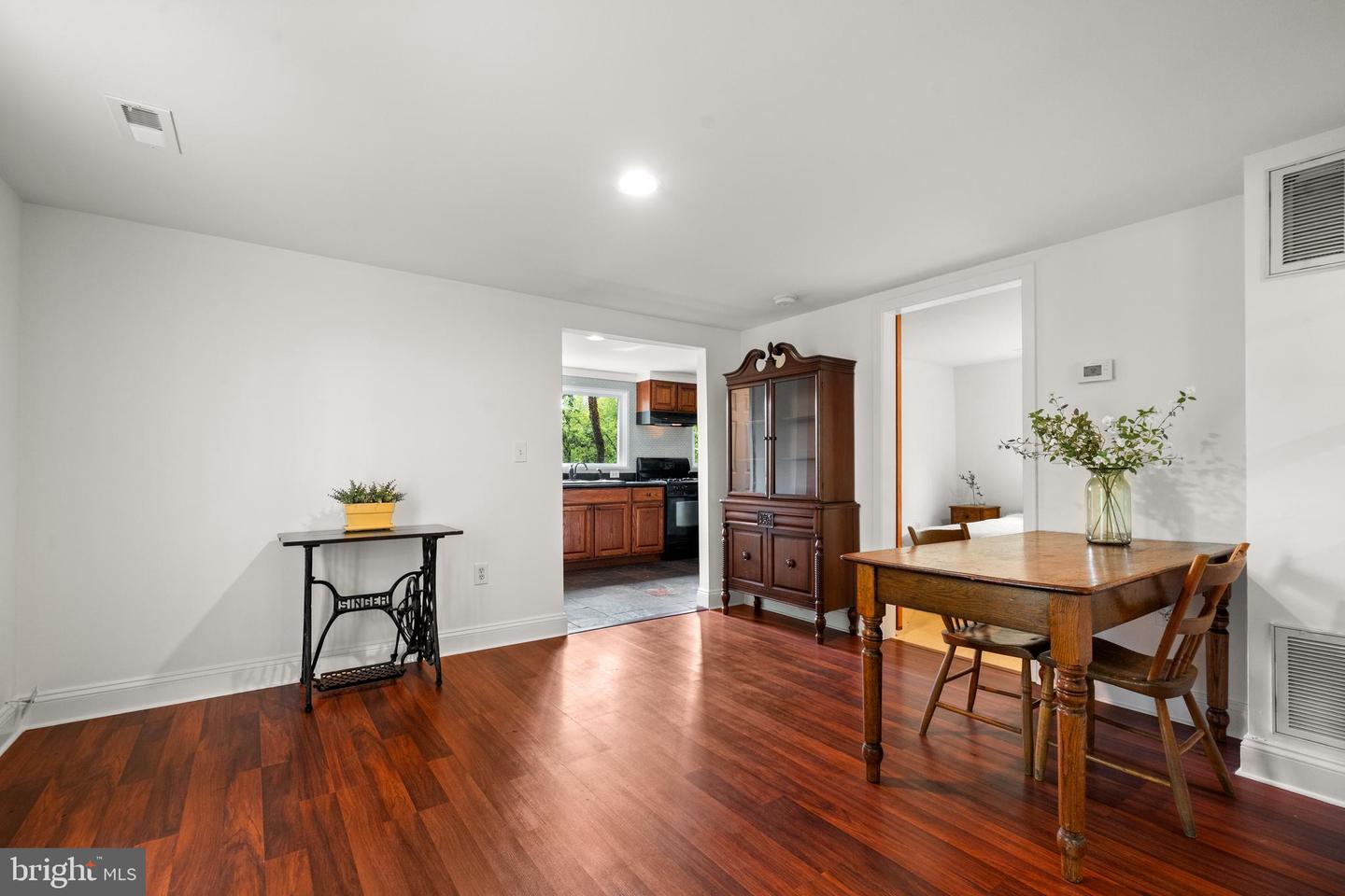 39223 E COLONIAL HWY E, HAMILTON, Virginia 20158, 2 Bedrooms Bedrooms, ,1 BathroomBathrooms,Residential,For sale,39223 E COLONIAL HWY E,VALO2092188 MLS # VALO2092188