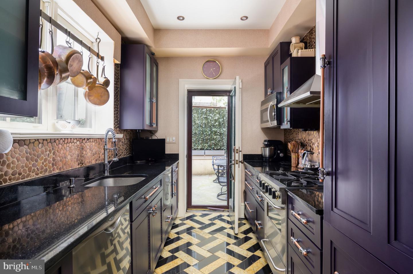 1335 VERMONT AVE NW, WASHINGTON, District Of Columbia 20005, 3 Bedrooms Bedrooms, ,3 BathroomsBathrooms,Residential,For sale,1335 VERMONT AVE NW,DCDC2191792 MLS # DCDC2191792