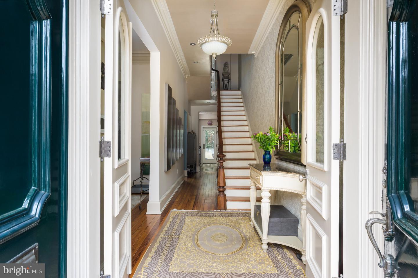 1335 VERMONT AVE NW, WASHINGTON, District Of Columbia 20005, 3 Bedrooms Bedrooms, ,3 BathroomsBathrooms,Residential,For sale,1335 VERMONT AVE NW,DCDC2191792 MLS # DCDC2191792