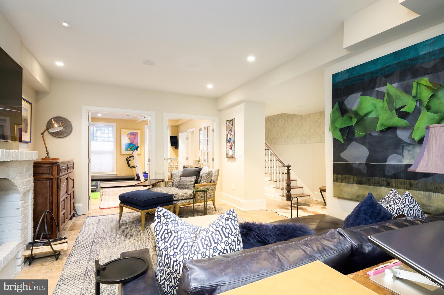 1335 VERMONT AVE NW, WASHINGTON, District Of Columbia 20005, 3 Bedrooms Bedrooms, ,3 BathroomsBathrooms,Residential,For sale,1335 VERMONT AVE NW,DCDC2191792 MLS # DCDC2191792