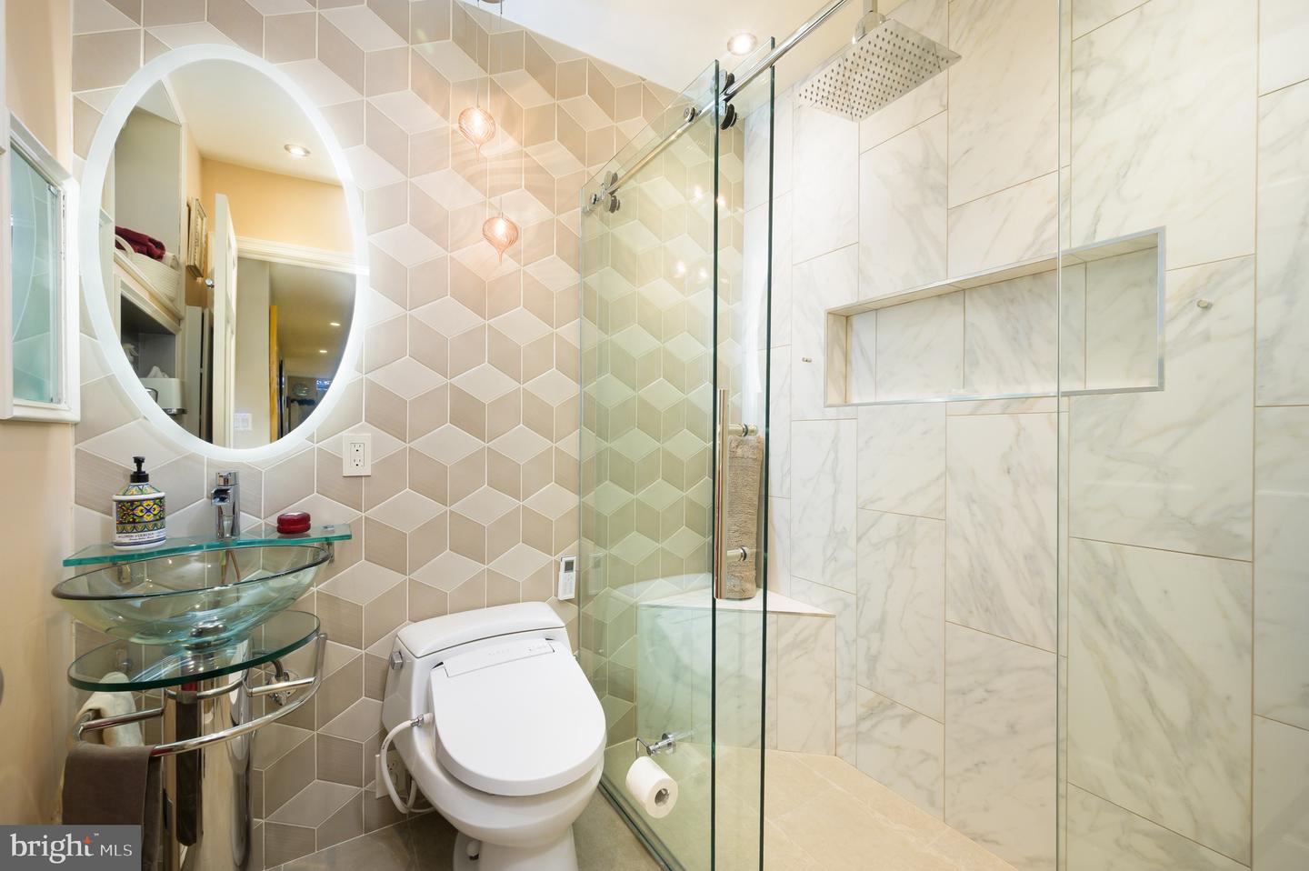 1335 VERMONT AVE NW, WASHINGTON, District Of Columbia 20005, 3 Bedrooms Bedrooms, ,3 BathroomsBathrooms,Residential,For sale,1335 VERMONT AVE NW,DCDC2191792 MLS # DCDC2191792