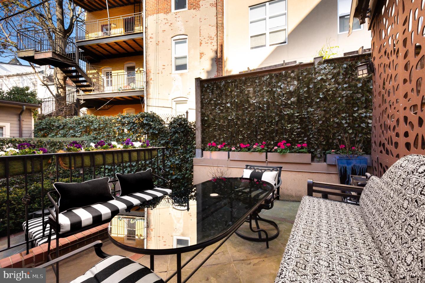 1335 VERMONT AVE NW, WASHINGTON, District Of Columbia 20005, 3 Bedrooms Bedrooms, ,3 BathroomsBathrooms,Residential,For sale,1335 VERMONT AVE NW,DCDC2191792 MLS # DCDC2191792