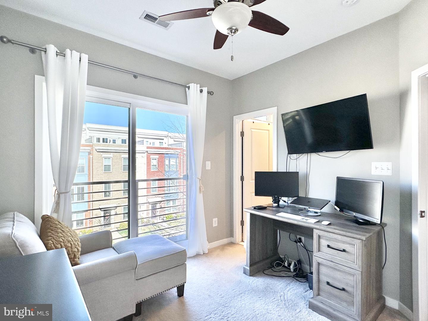 2995 ESKRIDGE RD, FAIRFAX, Virginia 22031, 3 Bedrooms Bedrooms, ,3 BathroomsBathrooms,Residential,For sale,2995 ESKRIDGE RD,VAFX2230598 MLS # VAFX2230598