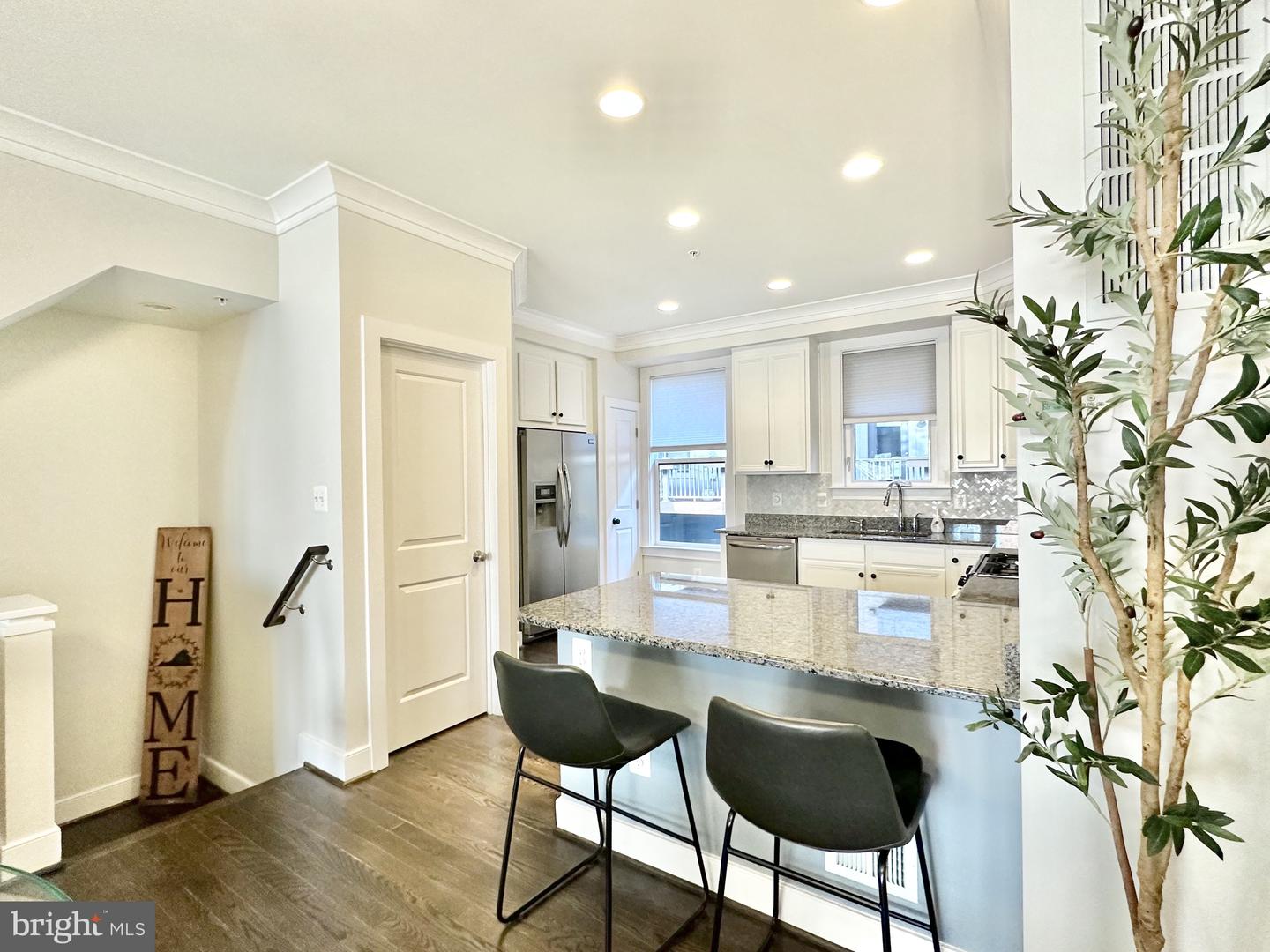 2995 ESKRIDGE RD, FAIRFAX, Virginia 22031, 3 Bedrooms Bedrooms, ,3 BathroomsBathrooms,Residential,For sale,2995 ESKRIDGE RD,VAFX2230598 MLS # VAFX2230598