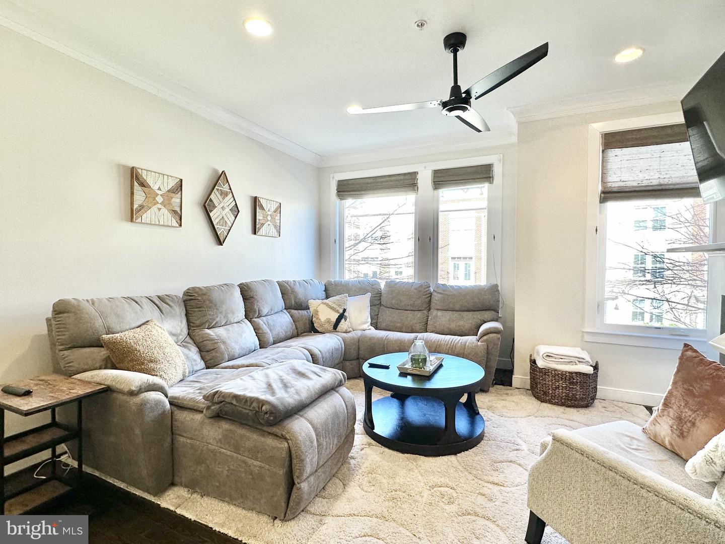 2995 ESKRIDGE RD, FAIRFAX, Virginia 22031, 3 Bedrooms Bedrooms, ,3 BathroomsBathrooms,Residential,For sale,2995 ESKRIDGE RD,VAFX2230598 MLS # VAFX2230598