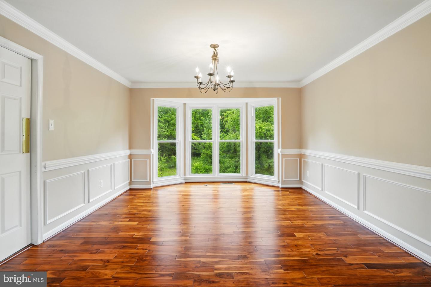 6759 BRONZE POST RD, CENTREVILLE, Virginia 20121, 4 Bedrooms Bedrooms, ,3 BathroomsBathrooms,Residential,For sale,6759 BRONZE POST RD,VAFX2230700 MLS # VAFX2230700
