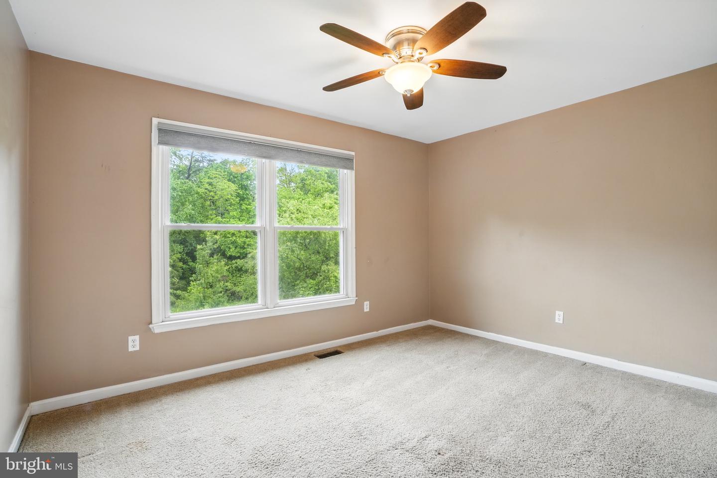 6759 BRONZE POST RD, CENTREVILLE, Virginia 20121, 4 Bedrooms Bedrooms, ,3 BathroomsBathrooms,Residential,For sale,6759 BRONZE POST RD,VAFX2230700 MLS # VAFX2230700