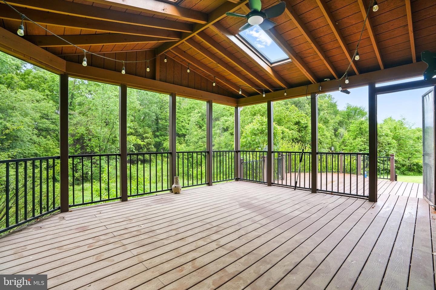 6759 BRONZE POST RD, CENTREVILLE, Virginia 20121, 4 Bedrooms Bedrooms, ,3 BathroomsBathrooms,Residential,For sale,6759 BRONZE POST RD,VAFX2230700 MLS # VAFX2230700