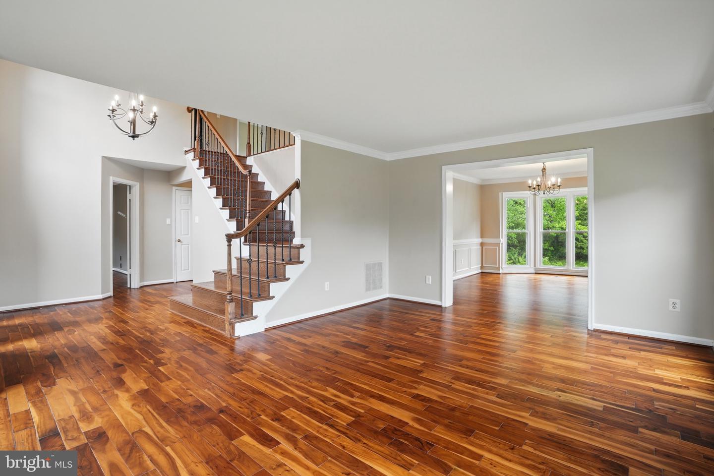 6759 BRONZE POST RD, CENTREVILLE, Virginia 20121, 4 Bedrooms Bedrooms, ,3 BathroomsBathrooms,Residential,For sale,6759 BRONZE POST RD,VAFX2230700 MLS # VAFX2230700