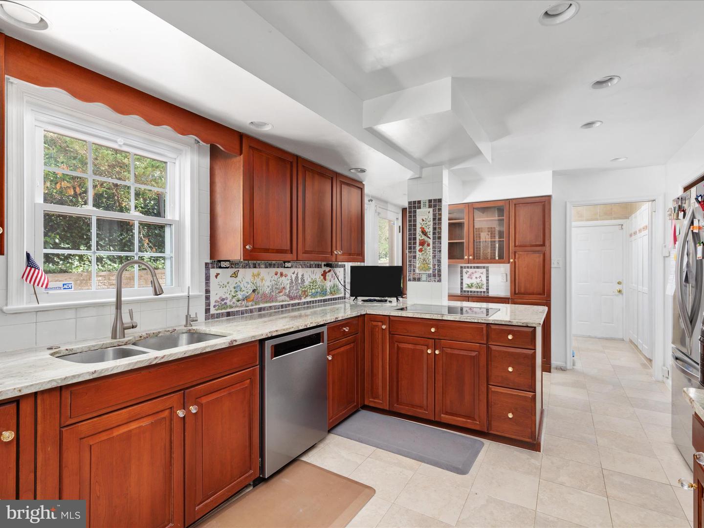1519 N CHAMBLISS ST, ALEXANDRIA, Virginia 22312, 5 Bedrooms Bedrooms, ,3 BathroomsBathrooms,Residential,For sale,1519 N CHAMBLISS ST,VAAX2043804 MLS # VAAX2043804