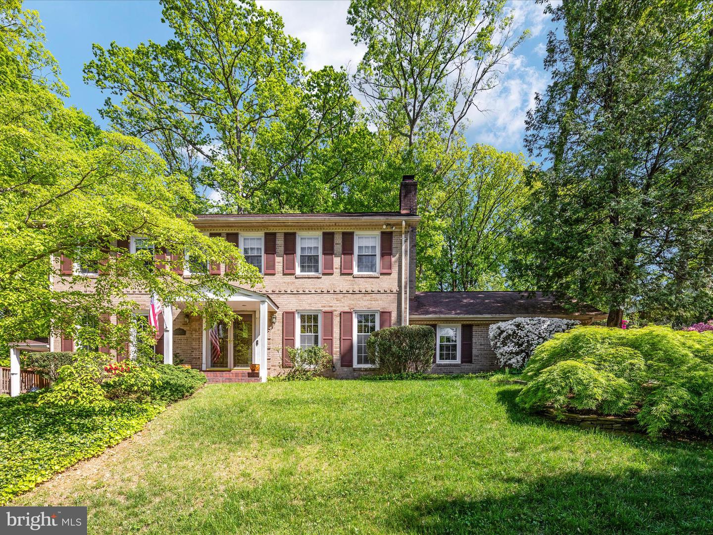 1519 N CHAMBLISS ST, ALEXANDRIA, Virginia 22312, 5 Bedrooms Bedrooms, ,3 BathroomsBathrooms,Residential,For sale,1519 N CHAMBLISS ST,VAAX2043804 MLS # VAAX2043804