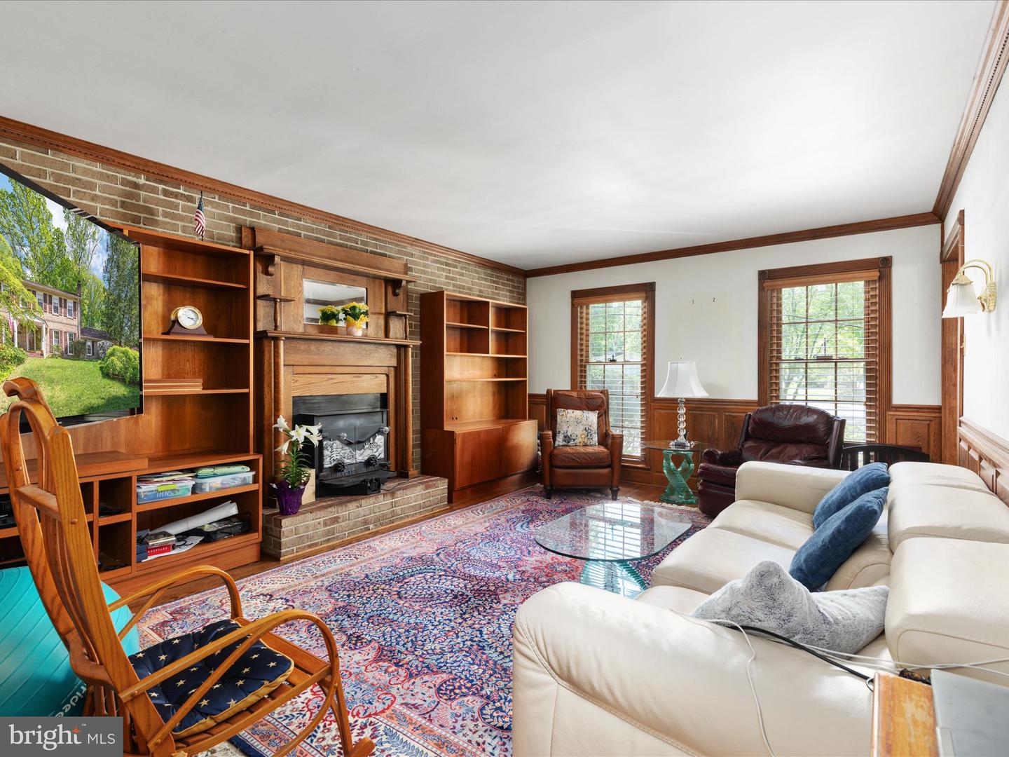 1519 N CHAMBLISS ST, ALEXANDRIA, Virginia 22312, 5 Bedrooms Bedrooms, ,3 BathroomsBathrooms,Residential,For sale,1519 N CHAMBLISS ST,VAAX2043804 MLS # VAAX2043804