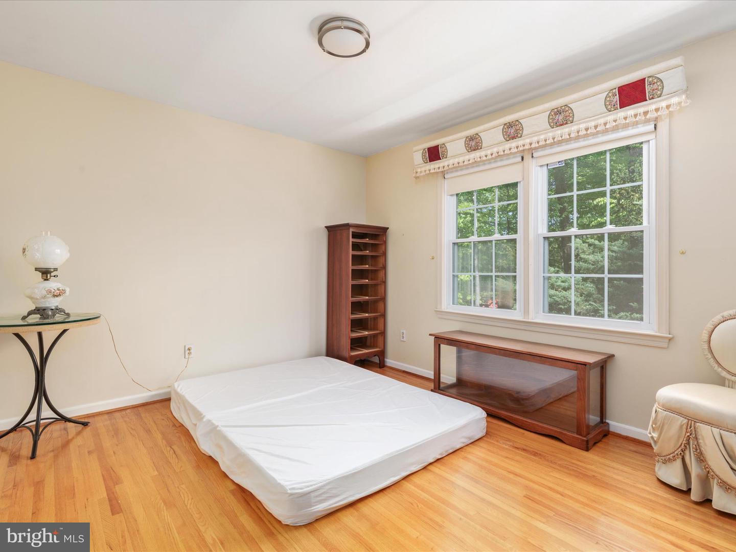 1519 N CHAMBLISS ST, ALEXANDRIA, Virginia 22312, 5 Bedrooms Bedrooms, ,3 BathroomsBathrooms,Residential,For sale,1519 N CHAMBLISS ST,VAAX2043804 MLS # VAAX2043804