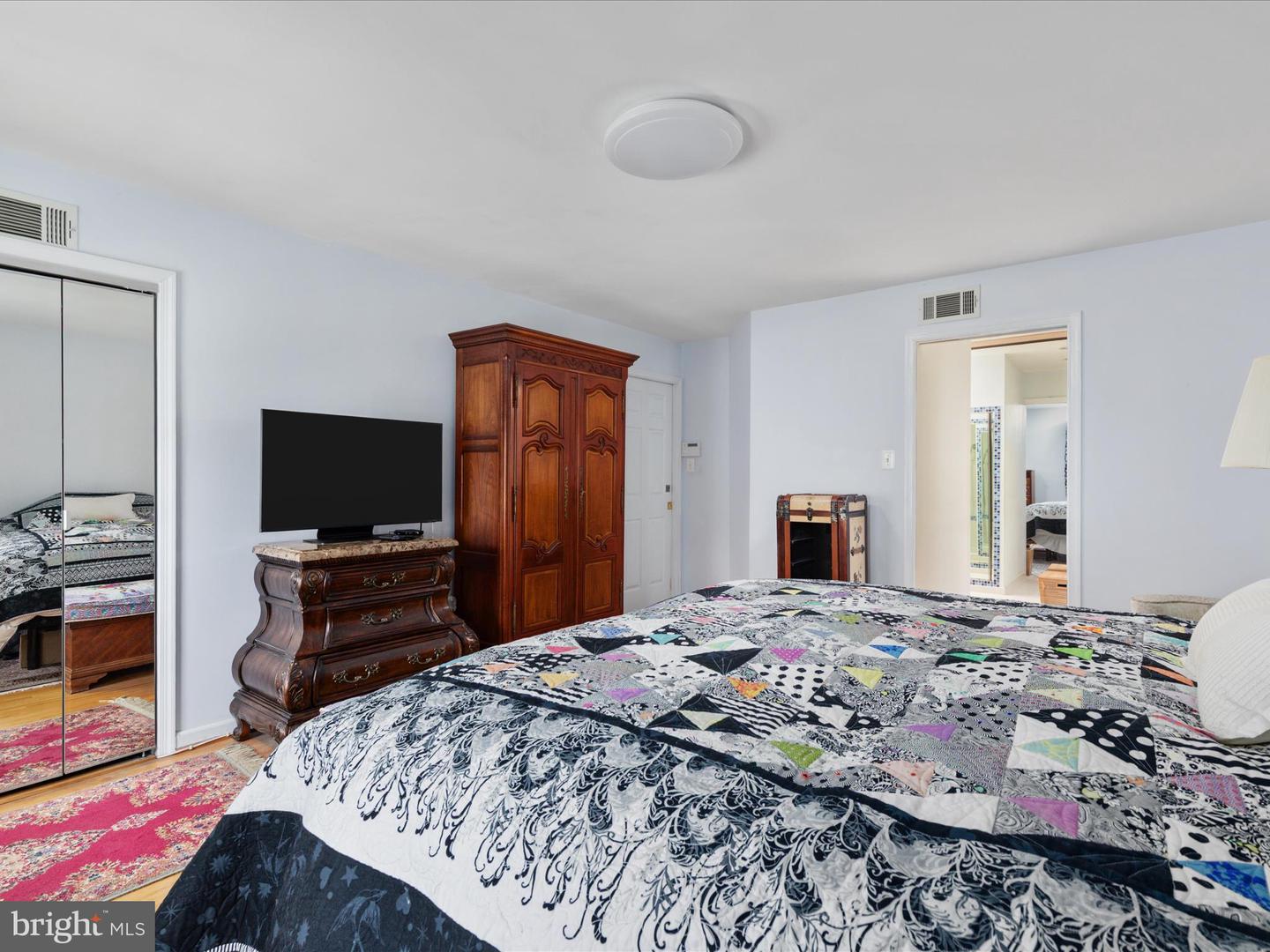1519 N CHAMBLISS ST, ALEXANDRIA, Virginia 22312, 5 Bedrooms Bedrooms, ,3 BathroomsBathrooms,Residential,For sale,1519 N CHAMBLISS ST,VAAX2043804 MLS # VAAX2043804